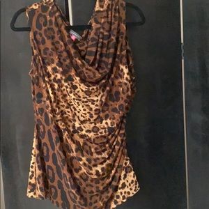 Vince Camuto 1x cowl neck tank